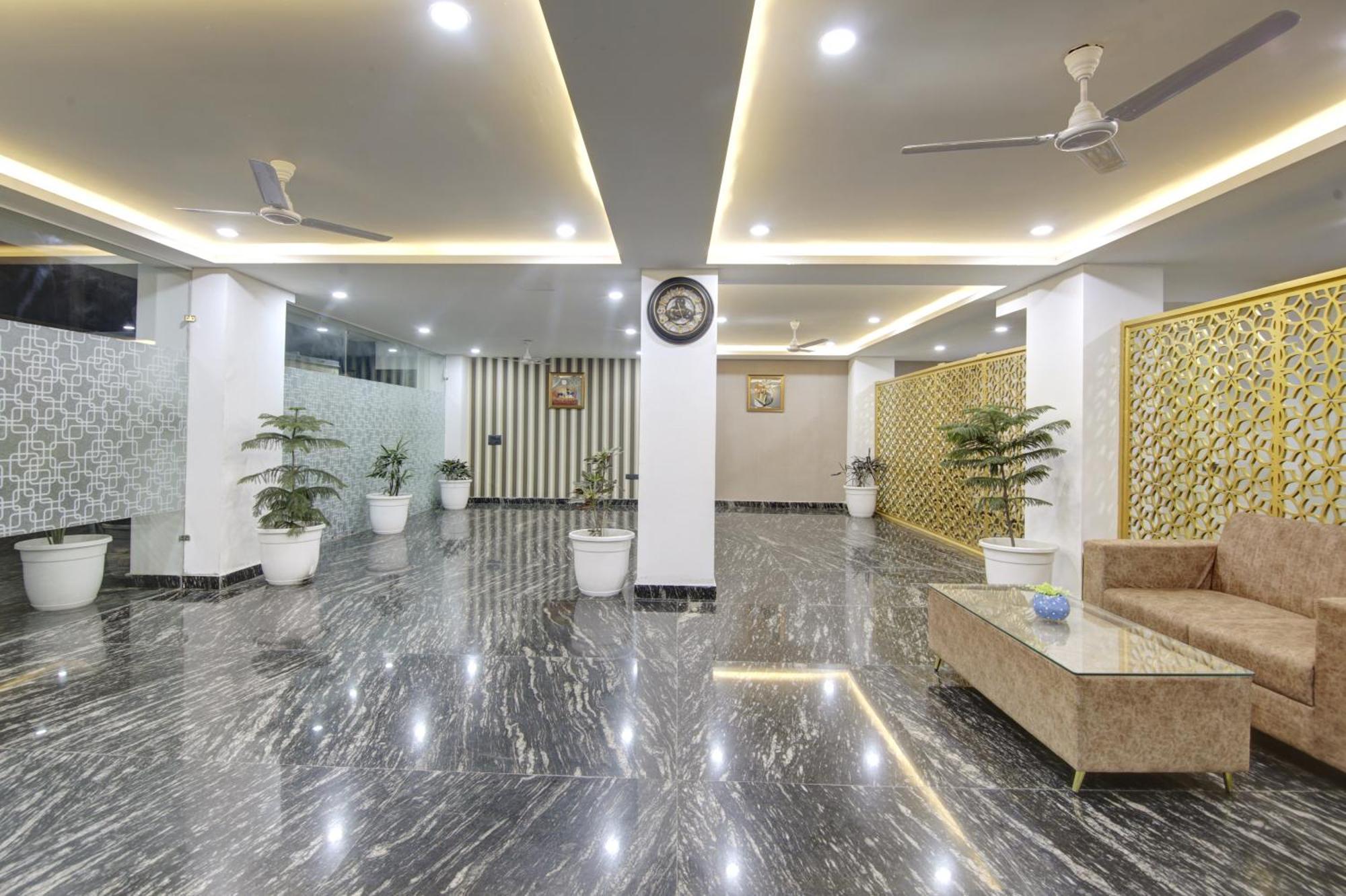Limewood Stay - Millennium Huda City Center Gurgaon Zewnętrze zdjęcie