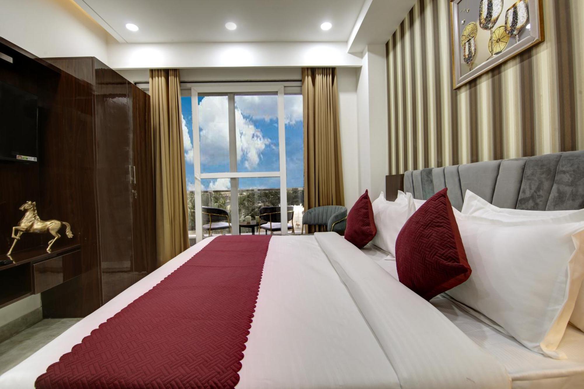 Limewood Stay - Millennium Huda City Center Gurgaon Zewnętrze zdjęcie